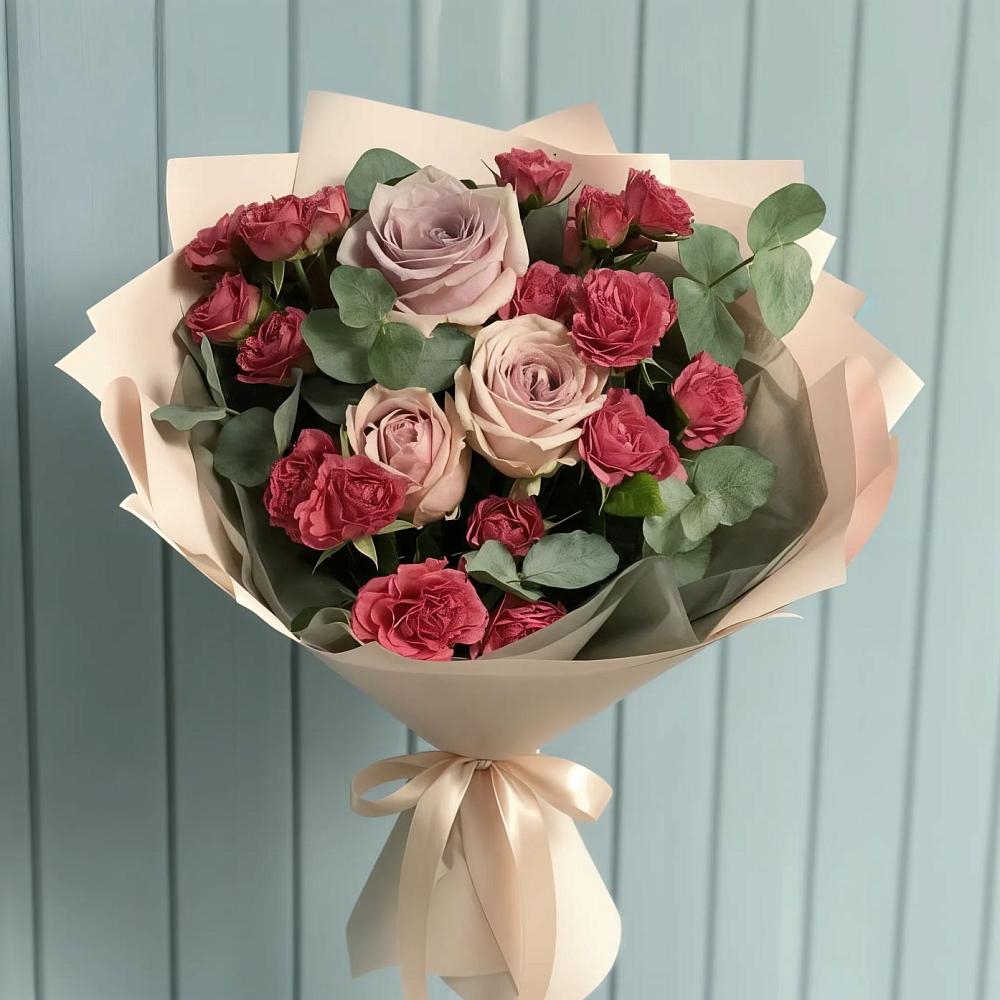 Букет цветов из: Гвоздики и Розы в Канске