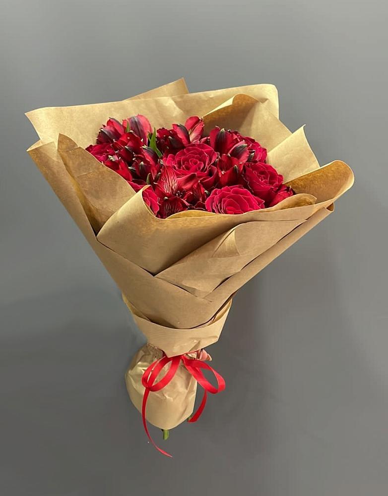 Букет цветов из: Альстромерии и Розы в Канске