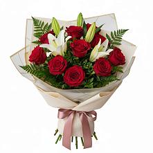 Букет цветов из:  Лилии и Розы в Канске