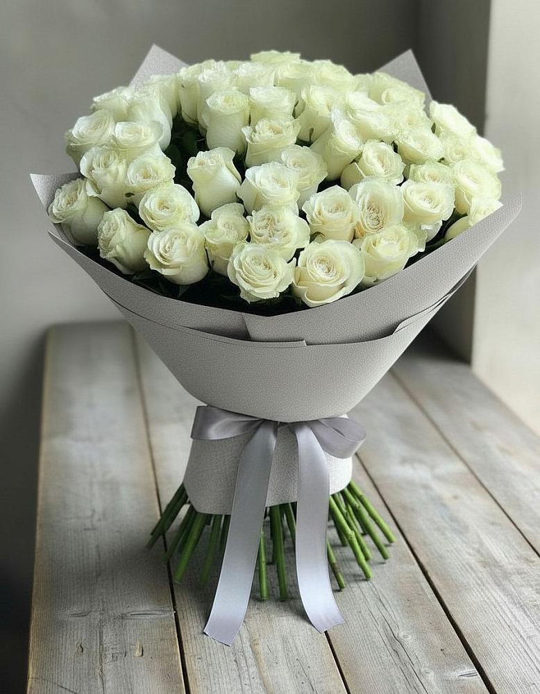 Букет 35 Белых роз в Канске