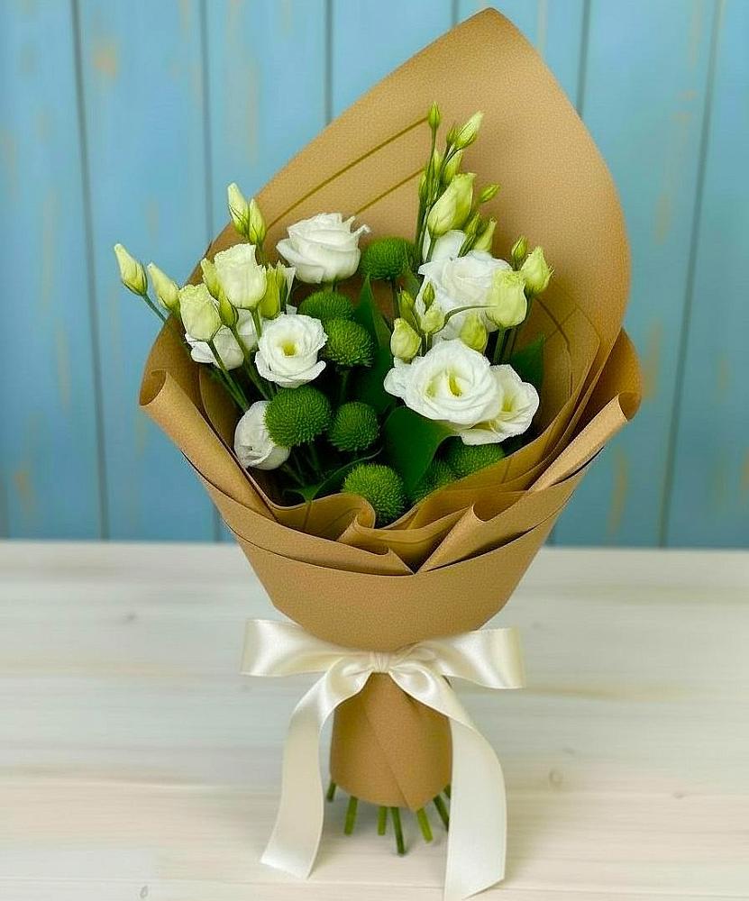 Букет цветов из: Хризантемы и Лизиантусы в Канске