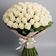 Букет 101 беля роза Белоснежка в Канске