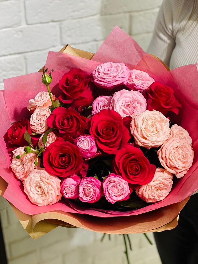 Букет цветов из: Розы в Канске
