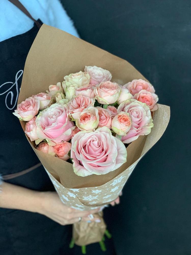 Букет цветов из: Хризантемы и Розы в Канске