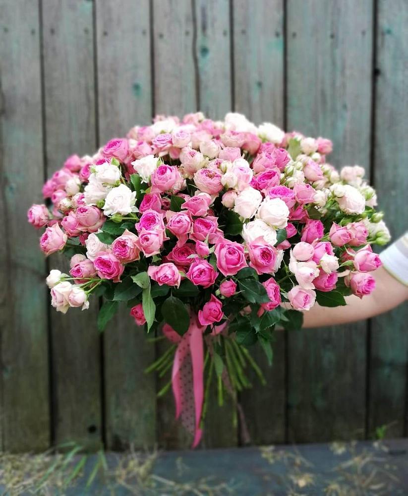 Букет Розовые кустовые розы Натали и Лав Лидия в Канске