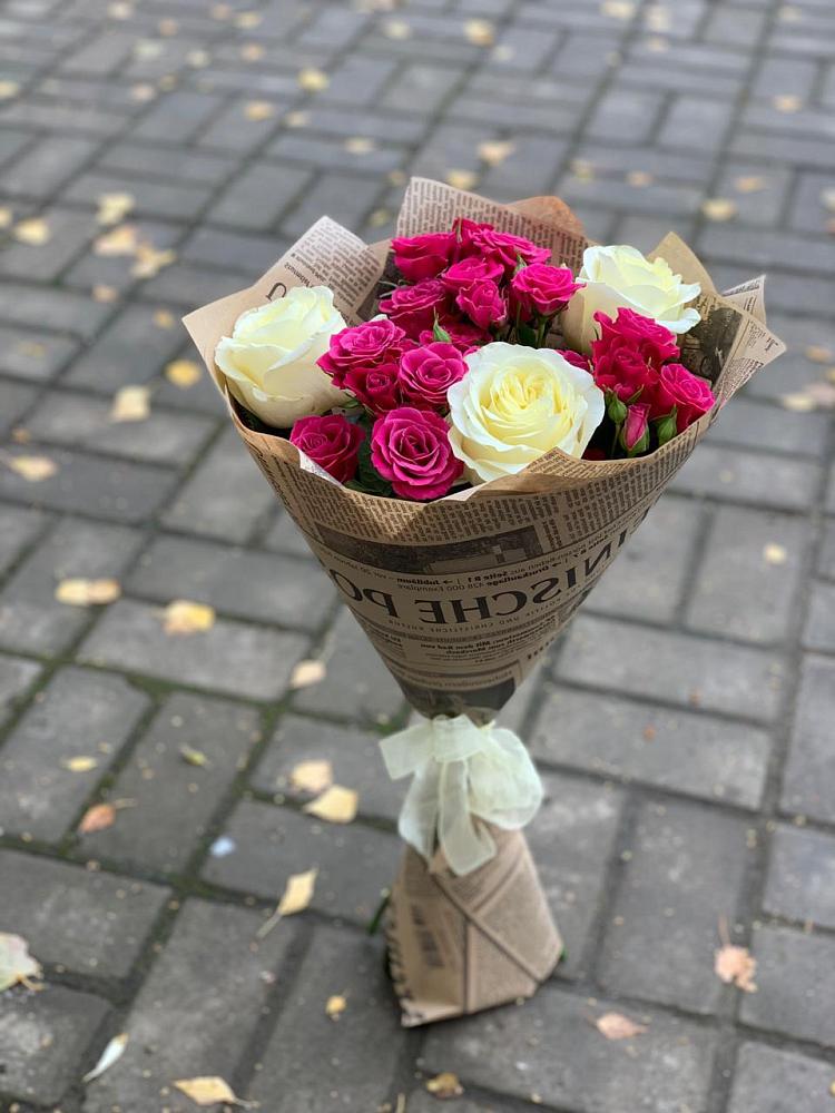 Букет цветов из: Розы в Канске