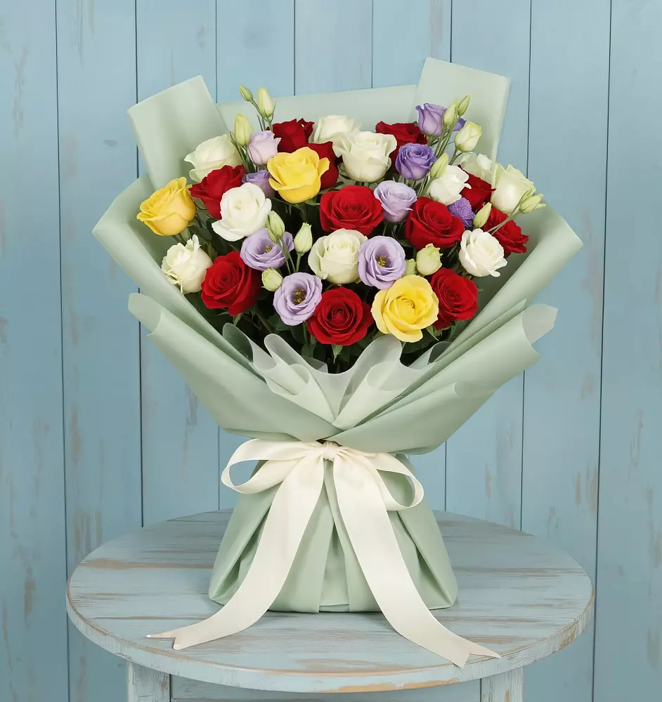 Букет цветов из: Розы в Канске