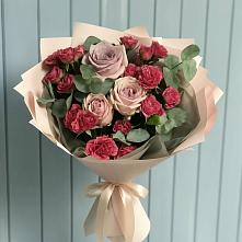 Букет цветов из:  Гвоздики и Розы в Канске