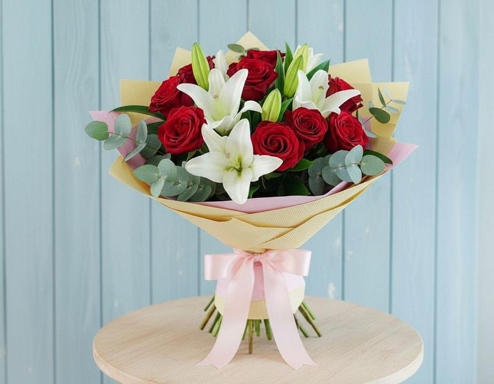 Букет цветов из: Лилии и Розы в Канске
